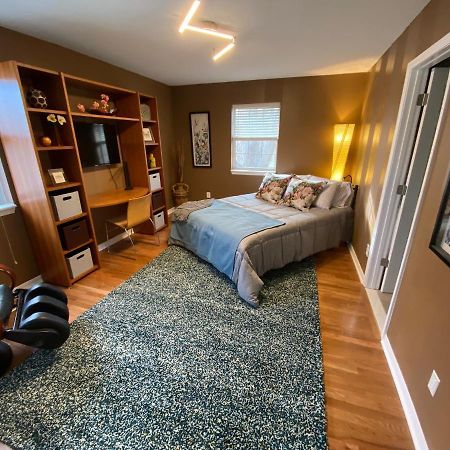 Here It Is! Cool Cape Cod-3 Br-2.5 Bath-12 Guests Olathe Exterior foto