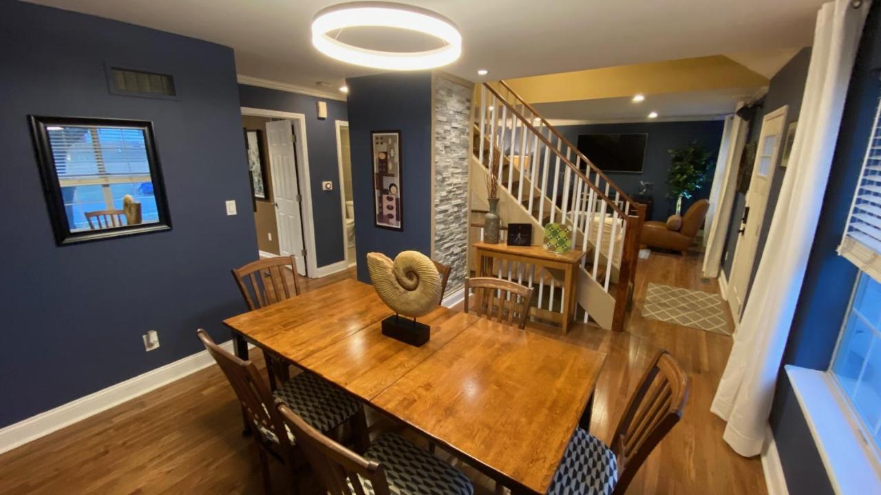 Here It Is! Cool Cape Cod-3 Br-2.5 Bath-12 Guests Olathe Exterior foto